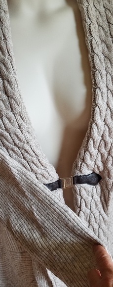 Plus size sweater - Picture 3 of 5